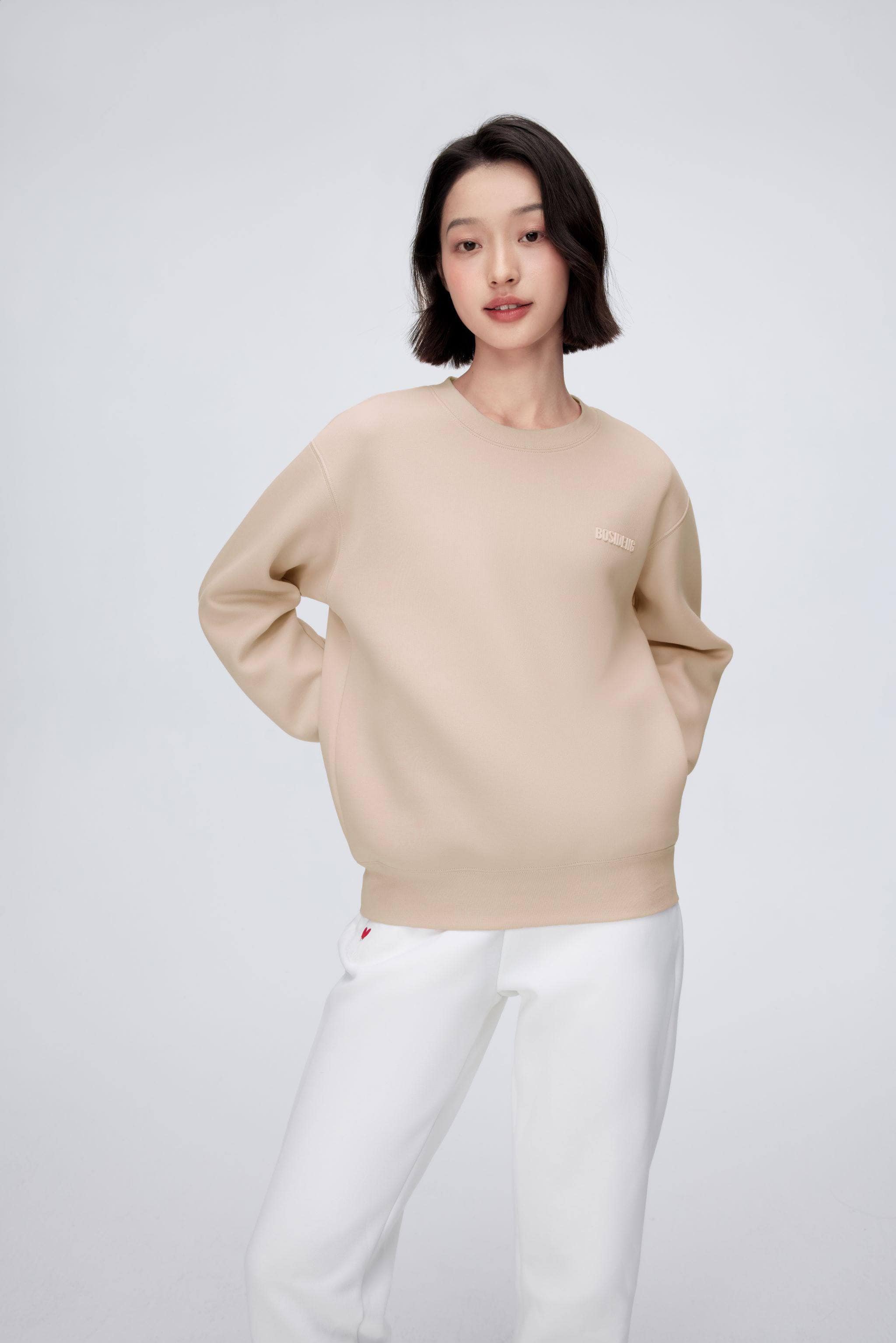 Women's T-shirts / Tops